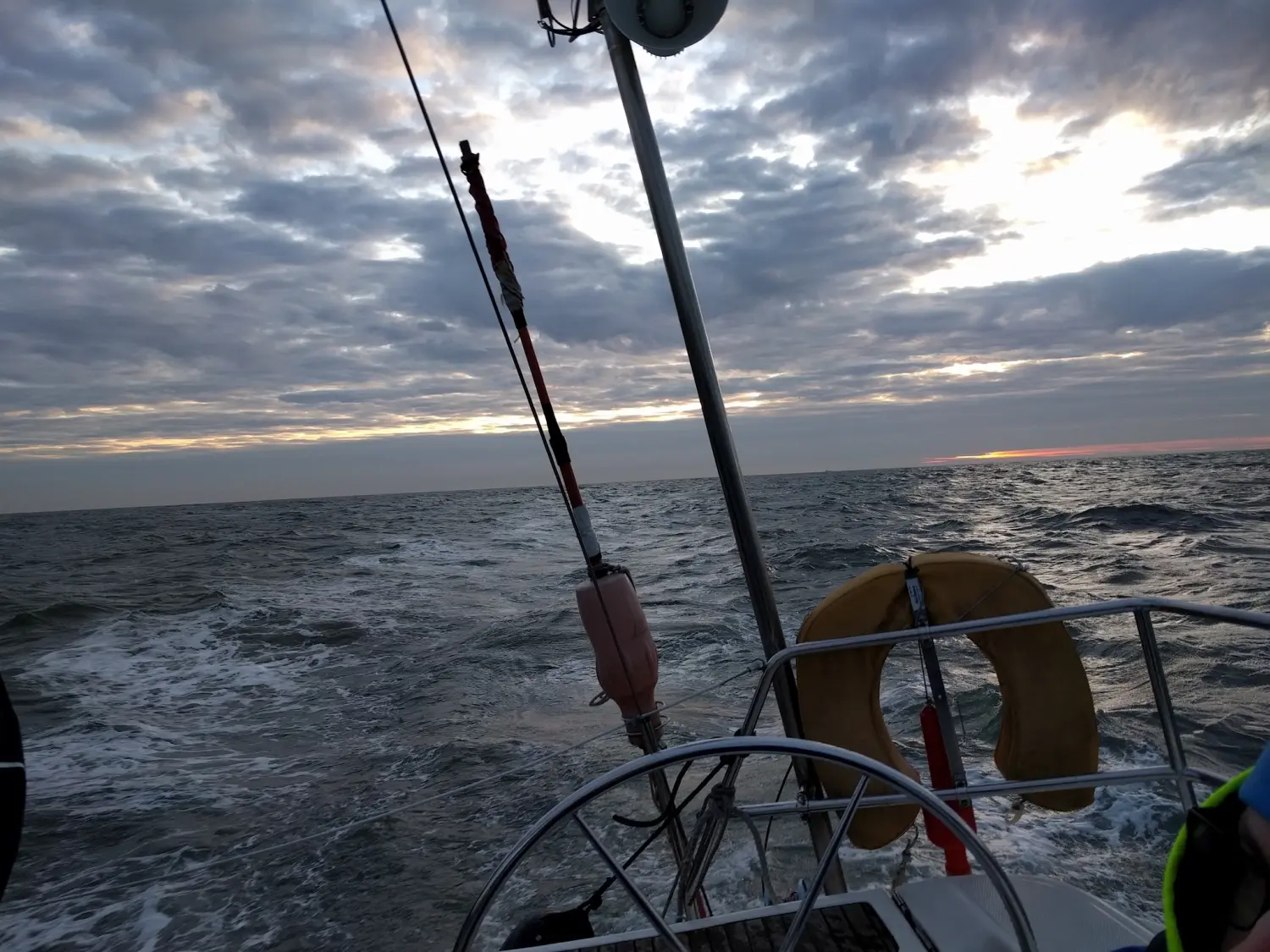 Successful Sailing - Boot im Meer