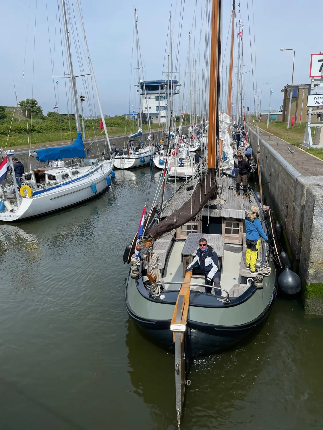 Successful Sailing - Boot segeln im Meer